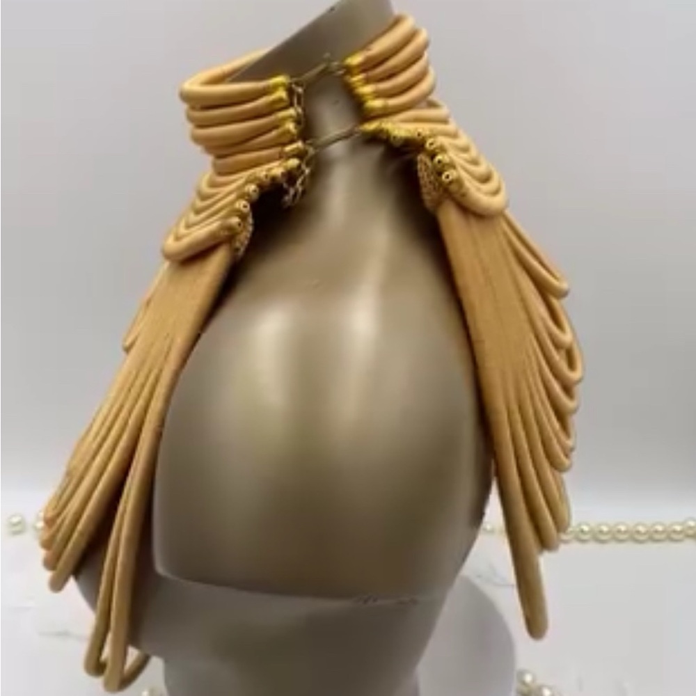 Gold Rope Two Shoulder Necklace - Picture 2 of 3